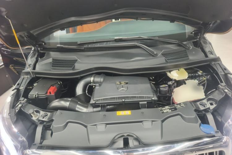 Used Mercedes-Benz Vito 2021 2.0T Business Version 7 Seats Engine Bay
