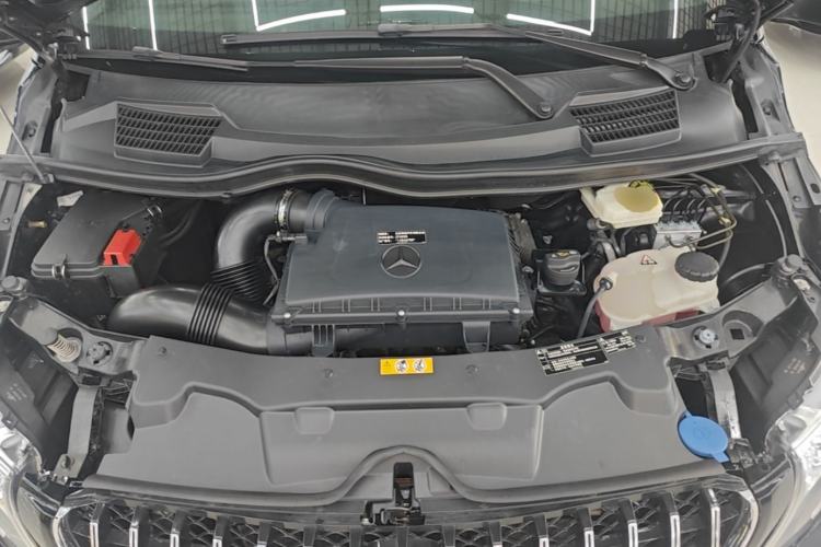 Used Mercedes-Benz Vito 2021 2.0T Business Version 7 Seats Engine Bay