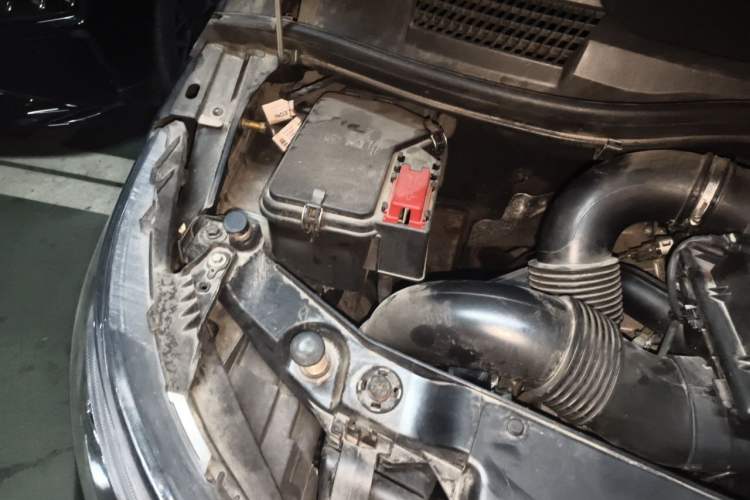Used Mercedes-Benz Vito 2021 2.0T Business Version 7 Seats Engine Bay Right