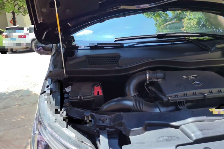 Used Mercedes-Benz Vito 2021 2.0T Business Version 7 Seats Engine Bay Right