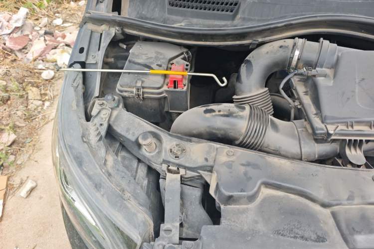 Used Mercedes-Benz Vito 2021 2.0T Business Version 7 Seats Engine Bay Right