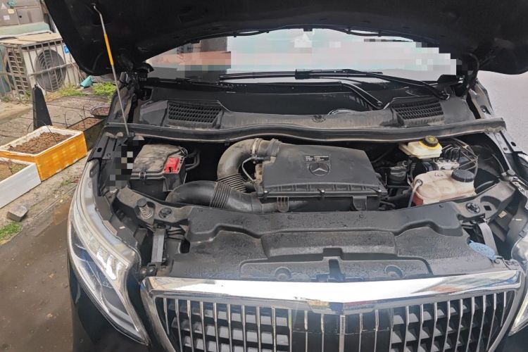 Used Mercedes-Benz Vito 2021 2.0T Elite Version 7 Seats Engine Bay Right