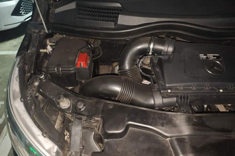 Used Mercedes-Benz Vito 2021 2.0T Business Version 7 Seats Engine Bay Right