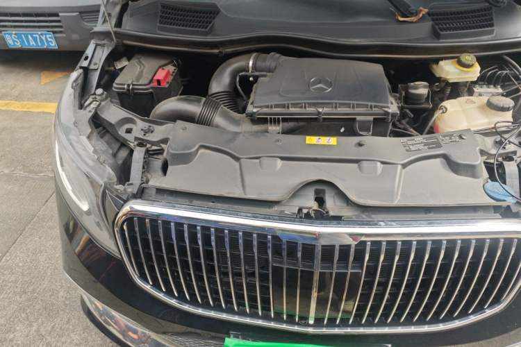 Used Mercedes-Benz Vito  Engine Bay Right