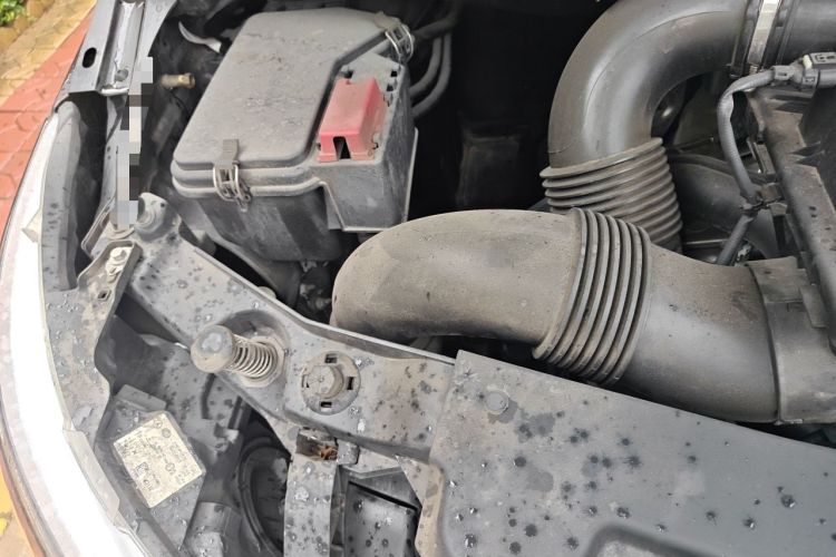 Used Mercedes-Benz Vito 2021 2.0T Elite Version 7 Seats Engine Bay Right