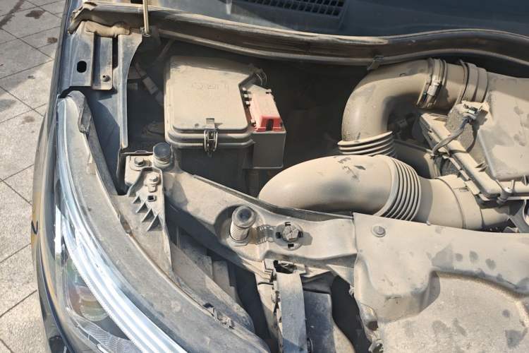 Used Mercedes-Benz Vito 2021 2.0T Business Version 7 Seats Engine Bay Right