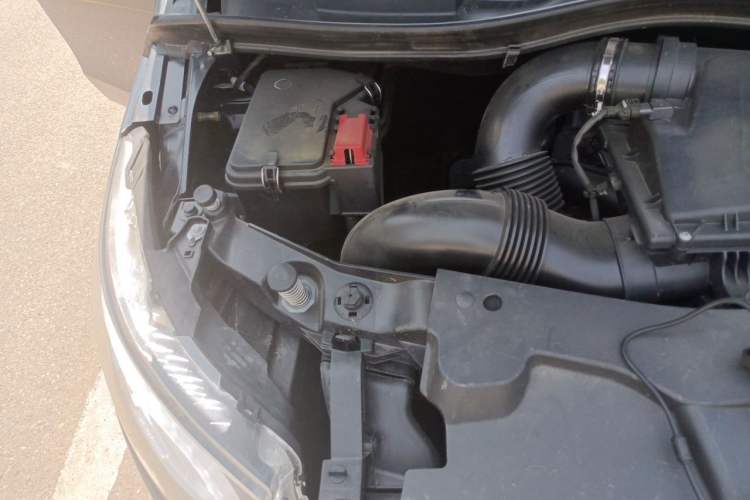 Used Mercedes-Benz Vito 2021 2.0T Business Version 7 Seats Engine Bay Right
