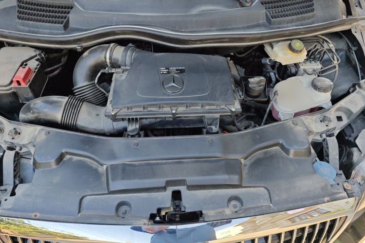Used Mercedes-Benz Vito 2021 2.0T Business Version 7 Seats Engine Bay
