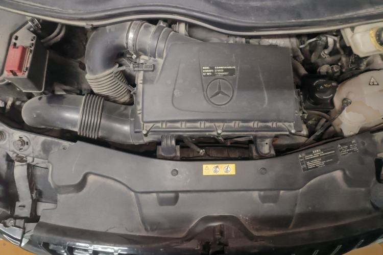 Used Mercedes-Benz Vito 2021 2.0T Elite Version 7 Seats Engine Bay
