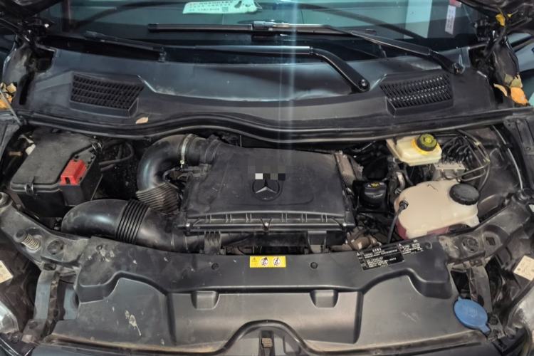 Used Mercedes-Benz Vito 2021 2.0T Elite Version 7 Seats Engine Bay