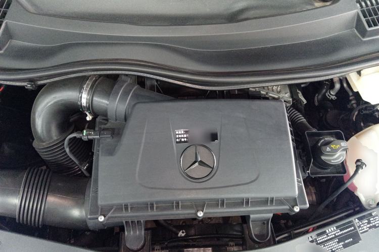 Used Mercedes-Benz Vito 2021 2.0T Elite Version 7 Seats Engine Bay