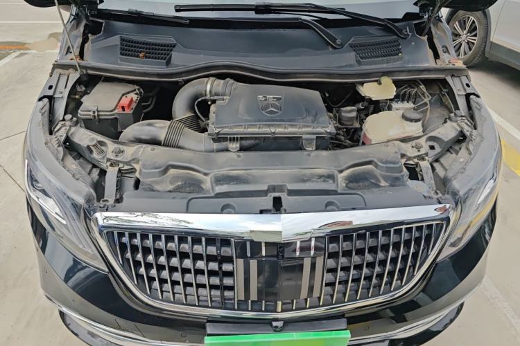 Used Mercedes-Benz Vito 2021 2.0T Elite Version 7 Seats Engine Bay