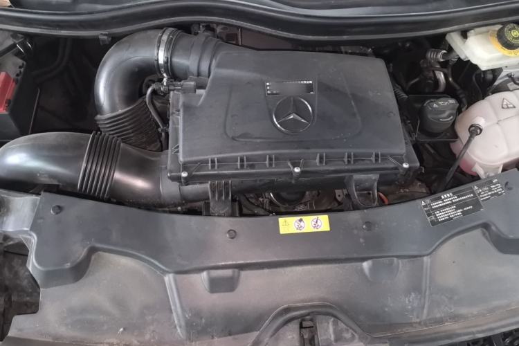 Used Mercedes-Benz Vito 2021 2.0T Business Version 7 Seats Engine Bay