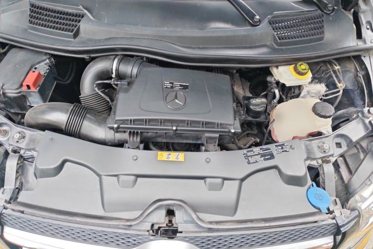 Used Mercedes-Benz Vito 2021 2.0T Business Version 8 Seats Engine Bay