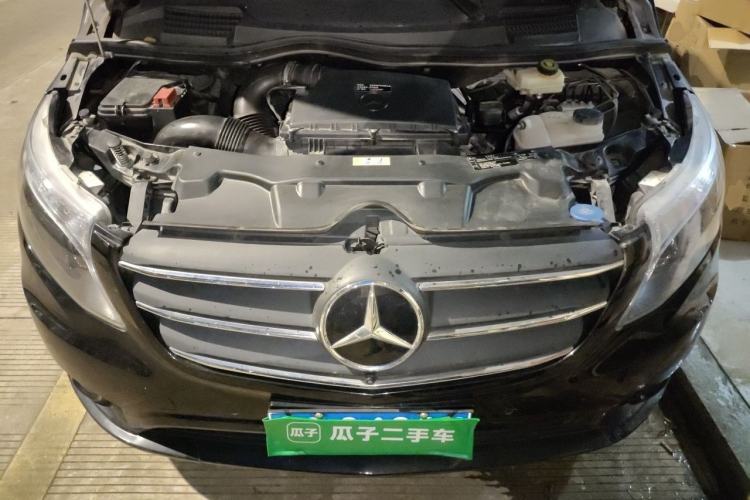 Used Mercedes-Benz Vito 2021 2.0T Business Version 7 Seats Engine Bay