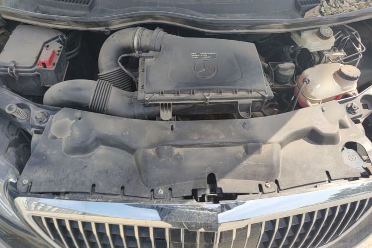 Used Mercedes-Benz Vito 2021 2.0T Business Version 7 Seats Engine Bay