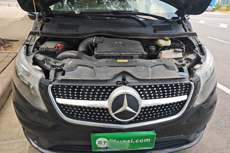 Used Mercedes-Benz Vito 2021 2.0T Elite Version 7 Seats Engine Bay