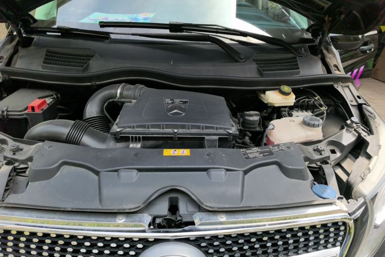 Used Mercedes-Benz Vito 2021 2.0T Elite Version 7 Seats Engine Bay