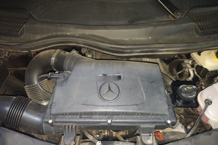 Used Mercedes-Benz Vito 2021 2.0T Business Version 7 Seats Engine Bay