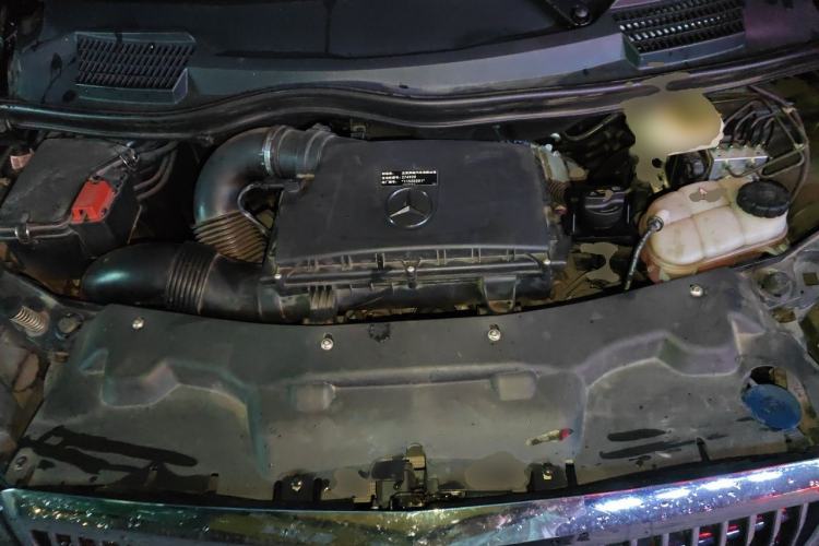 Used Mercedes-Benz Vito 2021 2.0T Business Version 7 Seats Engine Bay