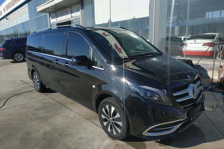 Used Mercedes-Benz Vito 2021 2.0T Elite Version 7 Seats Exterior 2