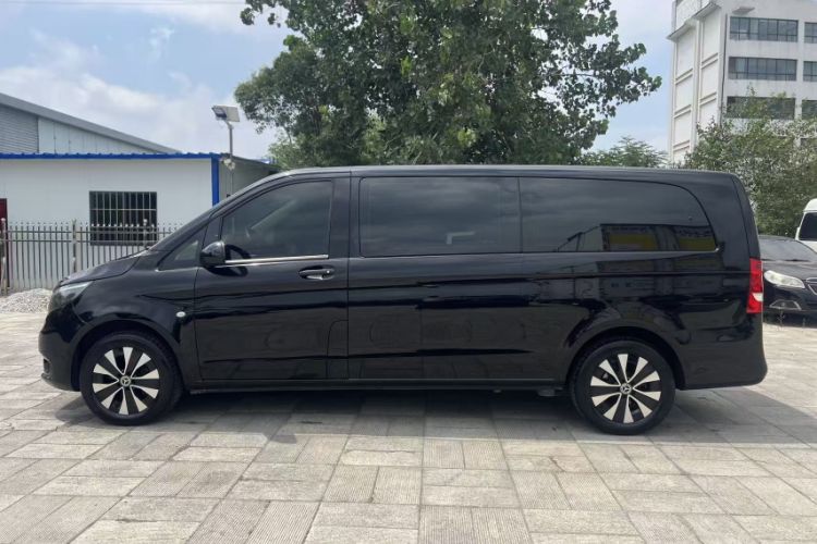 Used Mercedes-Benz Vito 2021 2.0T Elite Version 7 Seats Exterior 3