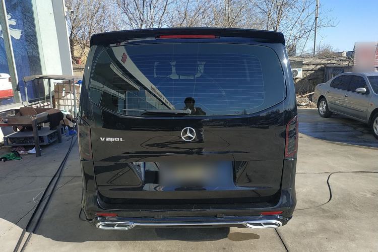 Used Mercedes-Benz Vito 2021 2.0T Elite Version 7 Seats Exterior 4