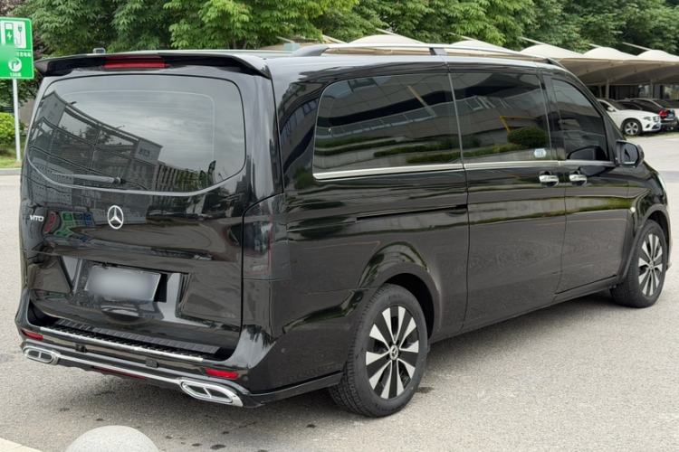 Used Mercedes-Benz Vito 2021 2.0T Elite Version 7 Seats Exterior 4