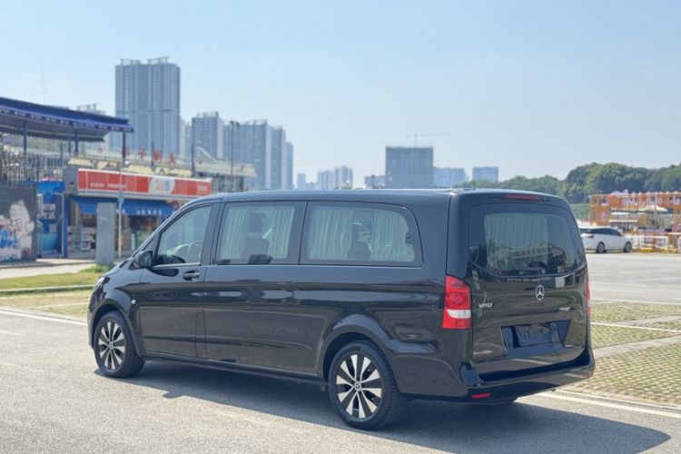 Used Mercedes-Benz Vito 2021 2.0T Elite Version 7 Seats Exterior 5