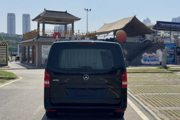 Used Mercedes-Benz Vito 2021 2.0T Elite Version 7 Seats Exterior 7