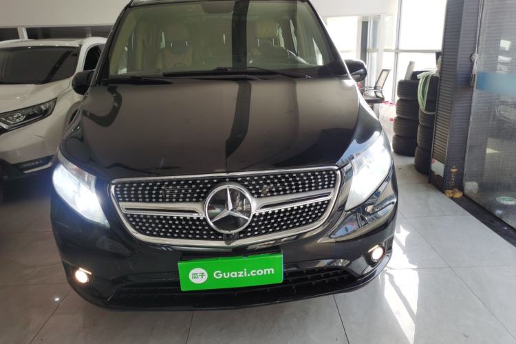 Used Mercedes-Benz Vito 2021 2.0T Elite Version 7 Seats Front