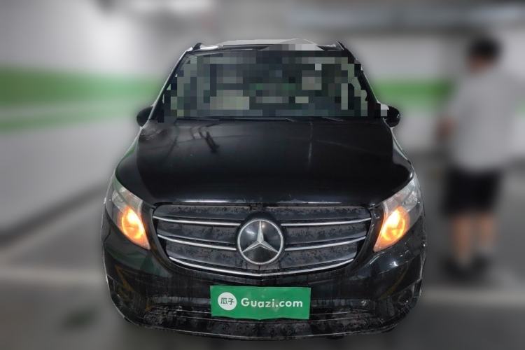 Used Mercedes-Benz Vito 2021 2.0T Elite Version 9 Seats Front