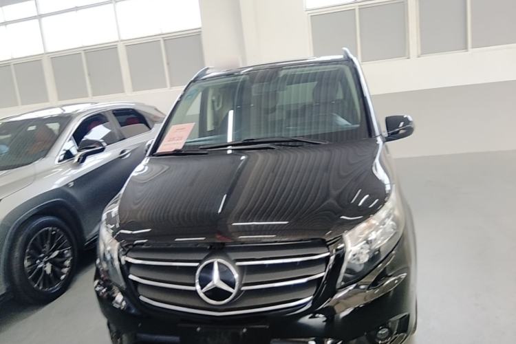 Used Mercedes-Benz Vito 2021 2.0T Elite Version 7 Seats Front