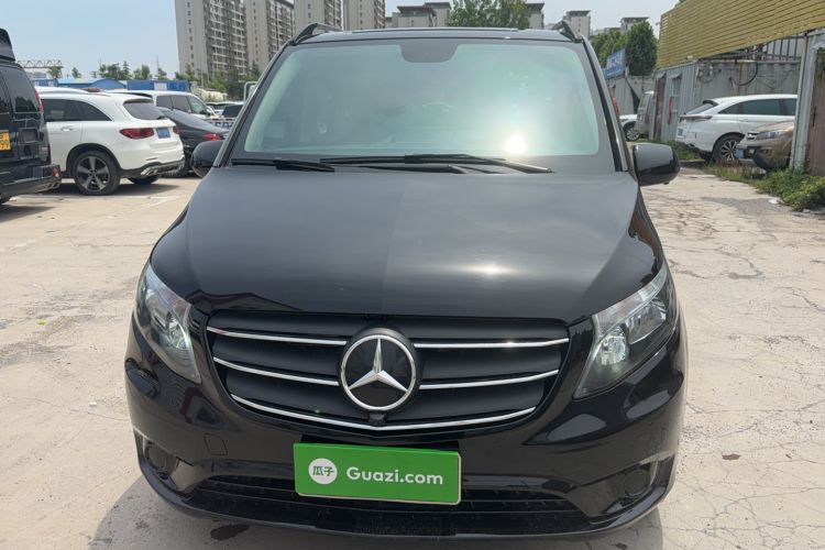 Used Mercedes-Benz Vito 2021 2.0T Elite Version 7 Seats Front