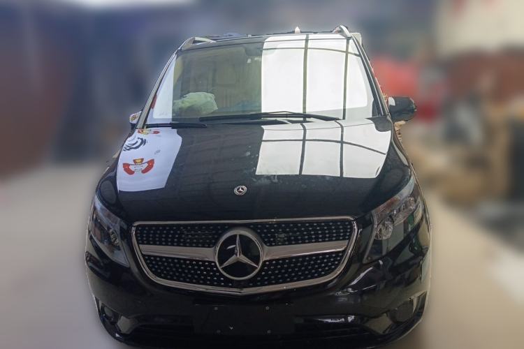 Used Mercedes-Benz Vito 2021 2.0T Elite Version 7 Seats Front