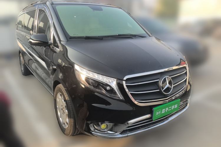 Used Mercedes-Benz Vito 2021 2.0T Business Version 7 Seats Front Right 45 Deg