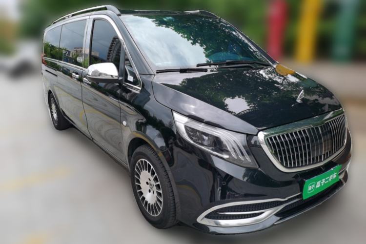Used Mercedes-Benz Vito 2021 2.0T Business Version 7 Seats Front Right 45 Deg