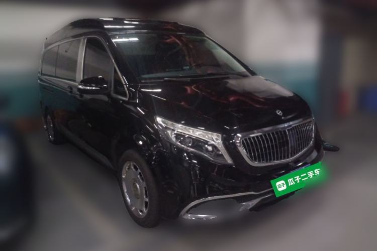 Used Mercedes-Benz Vito  Front Right 45 Deg