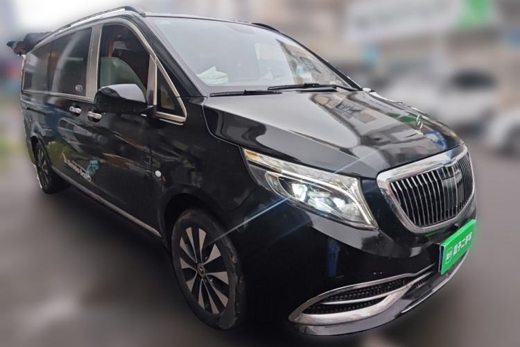 Used Mercedes-Benz Vito 2021 2.0T Elite Version 7 Seats Front Right 45 Deg