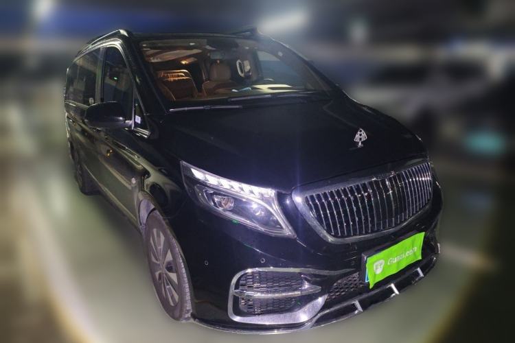 Used Mercedes-Benz Vito 2021 2.0T Business Version 7 Seats Front Right 45 Deg