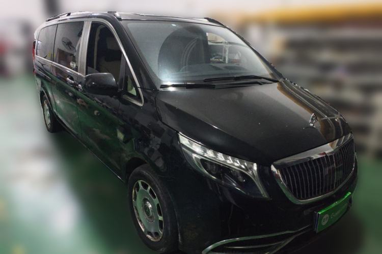 Used Mercedes-Benz Vito 2021 2.0T Business Version 7 Seats Front Right 45 Deg