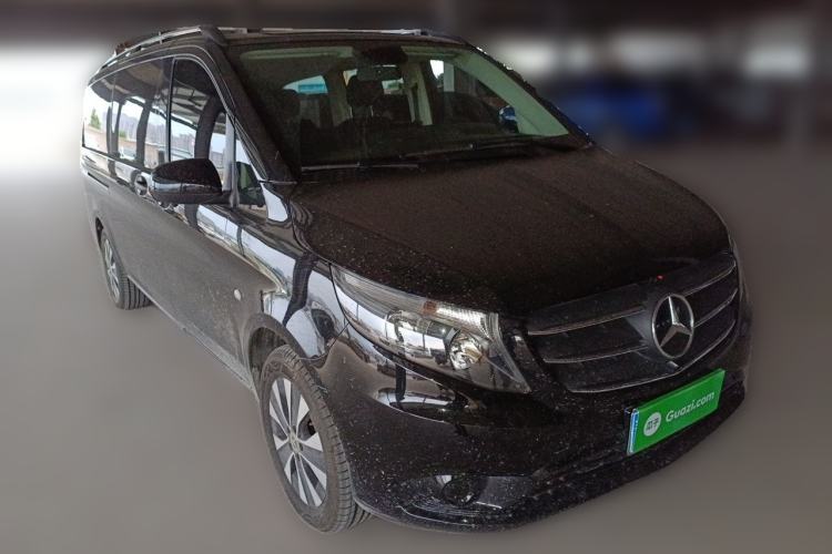 Used Mercedes-Benz Vito 2021 2.0T Elite Version 7 Seats Front Right 45 Deg