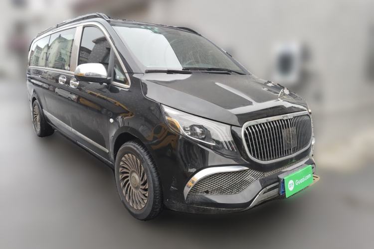 Used Mercedes-Benz Vito 2021 2.0T Elite Version 7 Seats Front Right 45 Deg