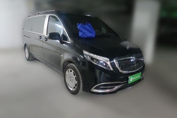 Used Mercedes-Benz Vito 2021 2.0T Business Version 7 Seats Front Right 45 Deg