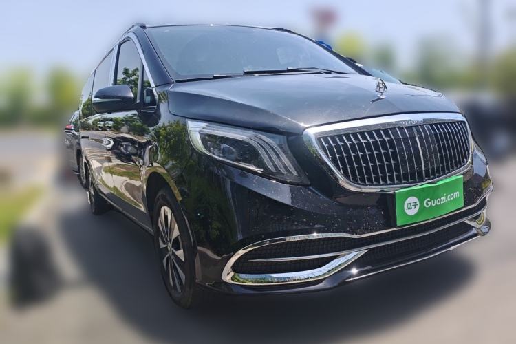 Used Mercedes-Benz Vito 2021 2.0T Business Version 7 Seats Front Right 45 Deg