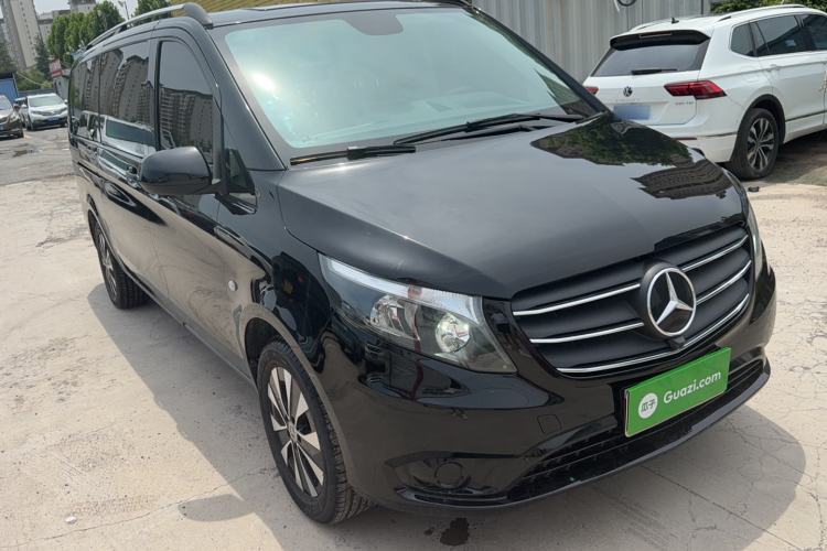 Used Mercedes-Benz Vito 2021 2.0T Elite Version 7 Seats Front Right 45 Deg
