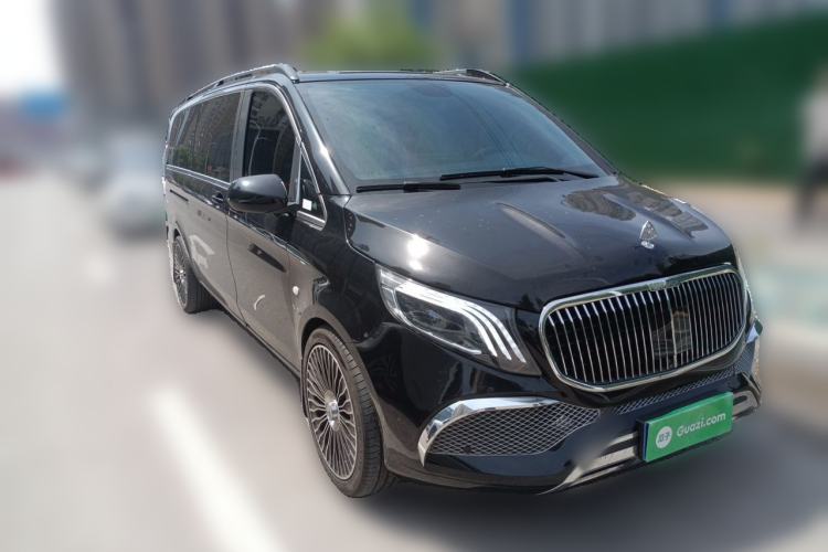 Used Mercedes-Benz Vito 2021 2.0T Business Version 7 Seats Front Right 45 Deg