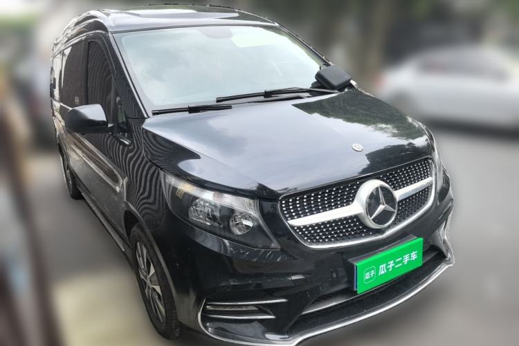 Used Mercedes-Benz Vito  Front Right 45 Deg