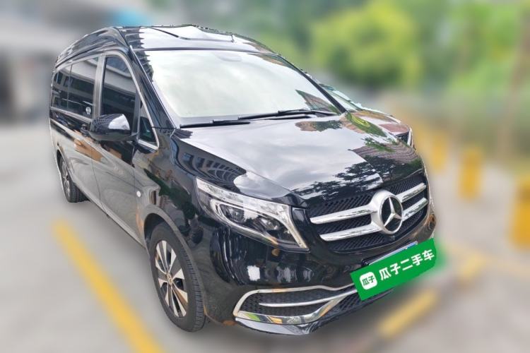 Used Mercedes-Benz Vito 2021 2.0T Business Version 8 Seats Front Right 45 Deg