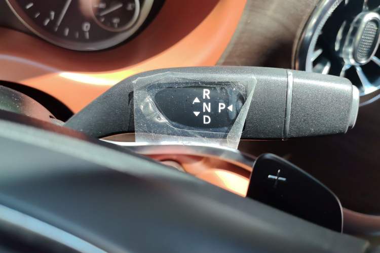 Used Mercedes-Benz Vito 2021 2.0T Business Version 7 Seats Gear Lever